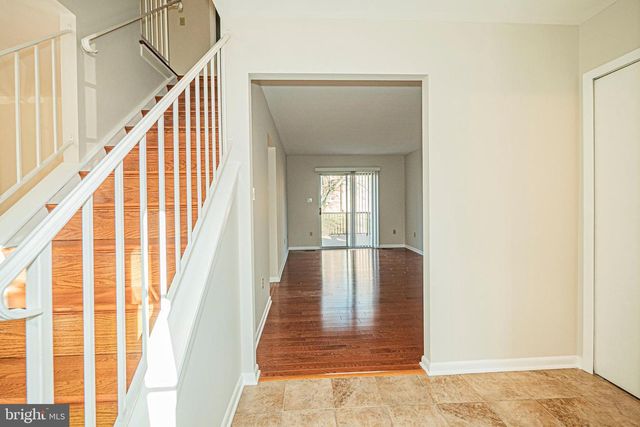 29 UPMAN CT, Baltimore, MD 21228