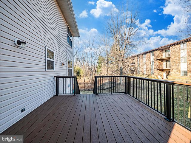 29 UPMAN CT, Baltimore, MD 21228