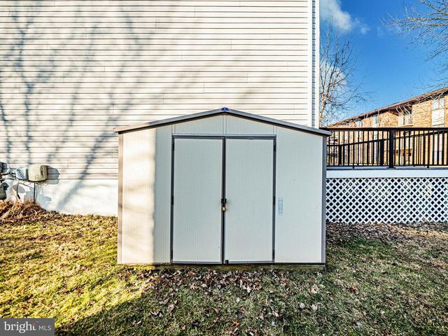 29 UPMAN CT, Baltimore, MD 21228