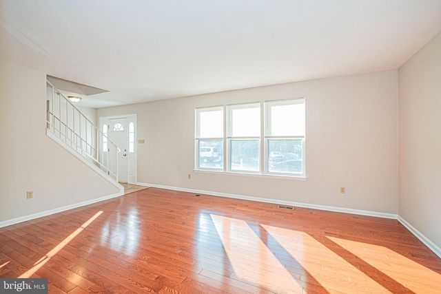 29 UPMAN CT, Baltimore, MD 21228