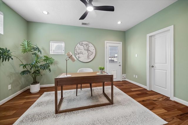 5610 Kiam Street B, Houston, TX 77007