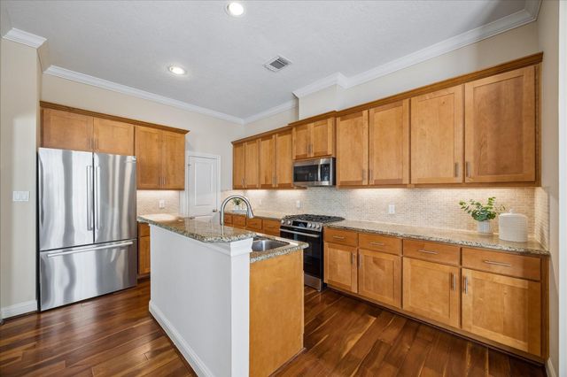 5610 Kiam Street B, Houston, TX 77007