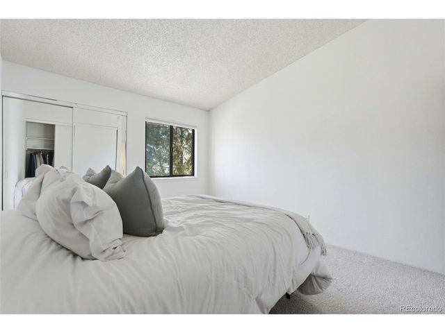 532 Oakwood Dr E207, Castle Rock, CO 80104