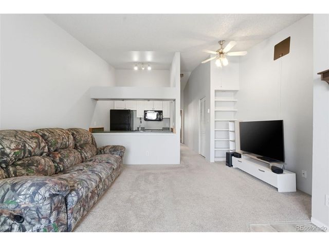 532 Oakwood Dr E207, Castle Rock, CO 80104