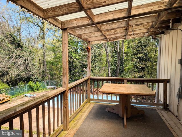 409 WHITMAN DR, Blackwood, NJ 08012