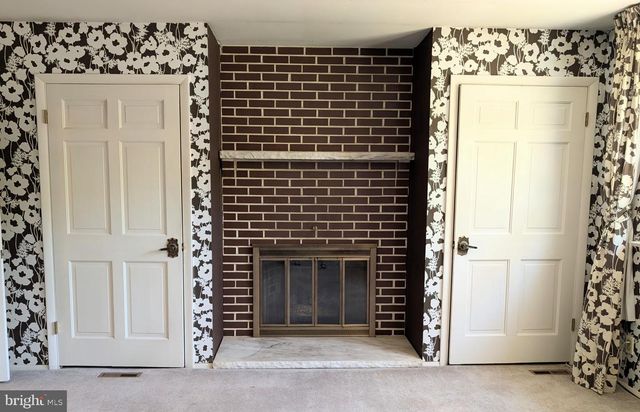 409 WHITMAN DR, Blackwood, NJ 08012