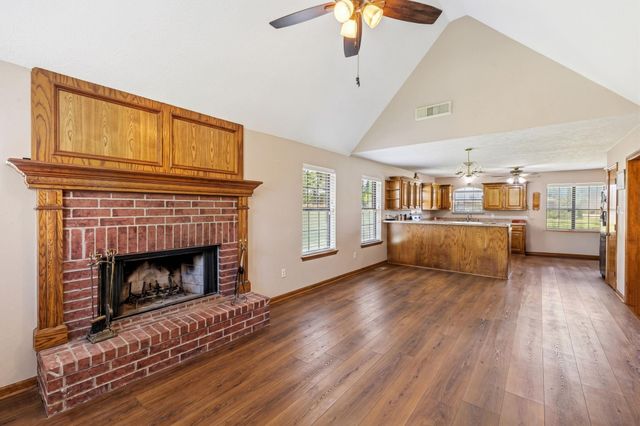 5922 Redfish Run, Baytown, TX 77523