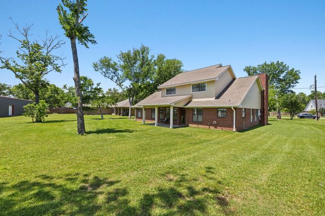 5922 Redfish Run, Baytown, TX 77523
