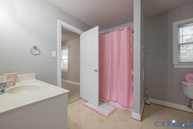 15438 W Patrick Henry Rd, Montpelier, VA 23192