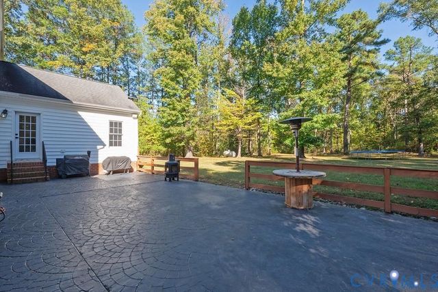 15438 W Patrick Henry Rd, Montpelier, VA 23192
