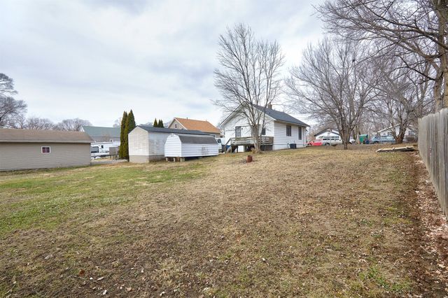 2573 Onawa Street, Des Moines, IA 50317