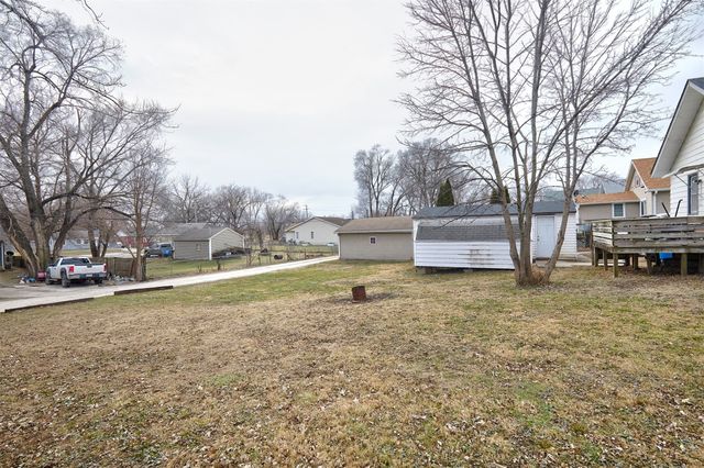 2573 Onawa Street, Des Moines, IA 50317