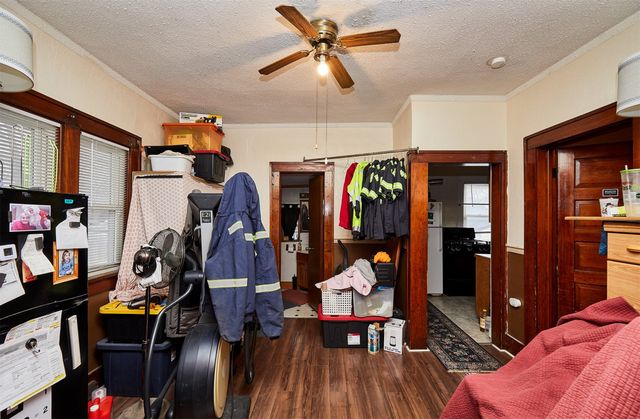 2573 Onawa Street, Des Moines, IA 50317