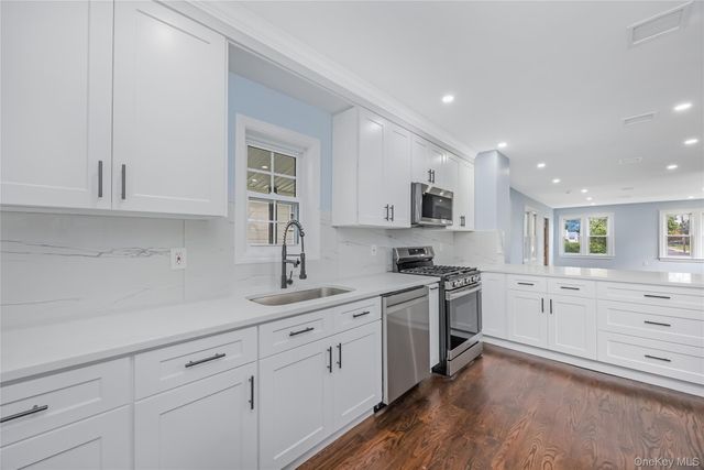 54 W Marshall Street, Hempstead, NY 11550