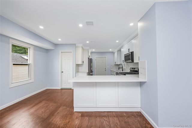 54 W Marshall Street, Hempstead, NY 11550
