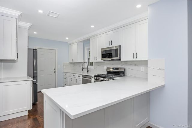 54 W Marshall Street, Hempstead, NY 11550