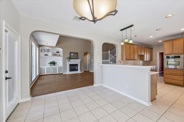 2507 Lansing Circle, Pearland, TX 77584