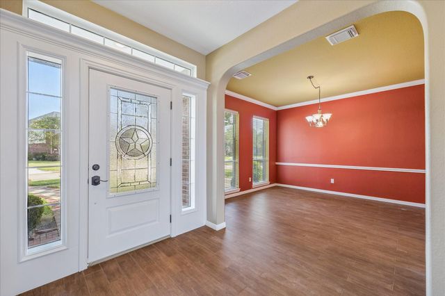 2507 Lansing Circle, Pearland, TX 77584