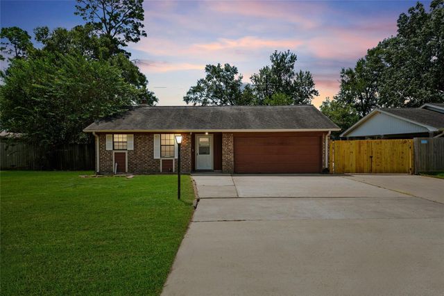 9738 Bayou Woods Drive, Baytown, TX 77521