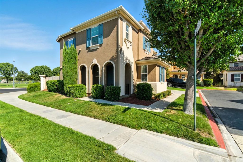17289 S Three Oaks Ln, Lathrop, CA 95330