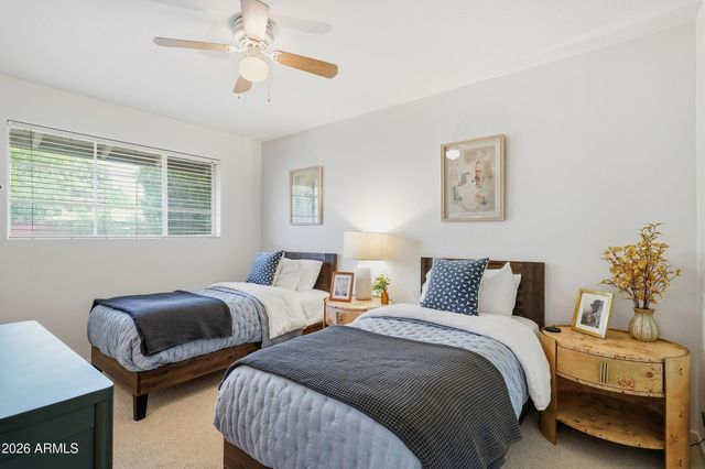 3935 E WHITTON Avenue, Phoenix, AZ 85018