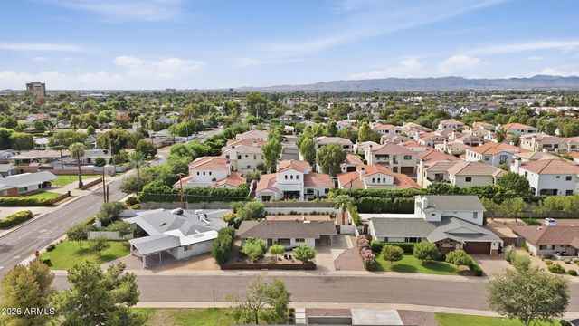 3935 E WHITTON Avenue, Phoenix, AZ 85018