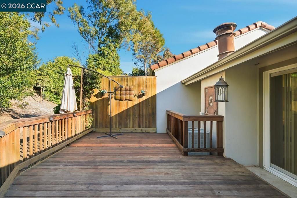 Image 18 of property listing at 1434 Los Vecinos, Walnut Creek, CA 94598