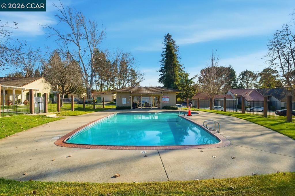 Image 20 of property listing at 1434 Los Vecinos, Walnut Creek, CA 94598