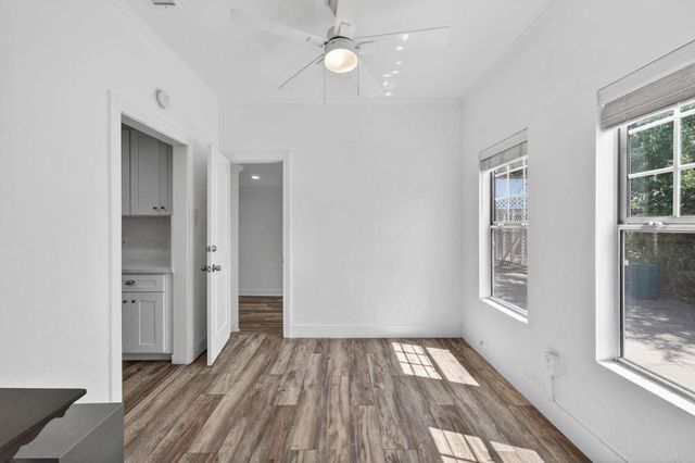 3811 Boyce Avenue, Los Angeles, CA 90039