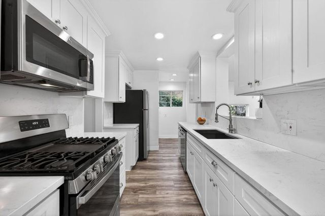 3811 Boyce Avenue, Los Angeles, CA 90039