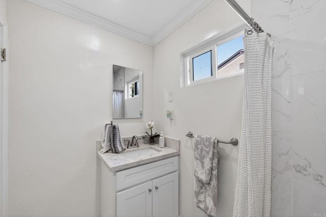 3811 Boyce Avenue, Los Angeles, CA 90039