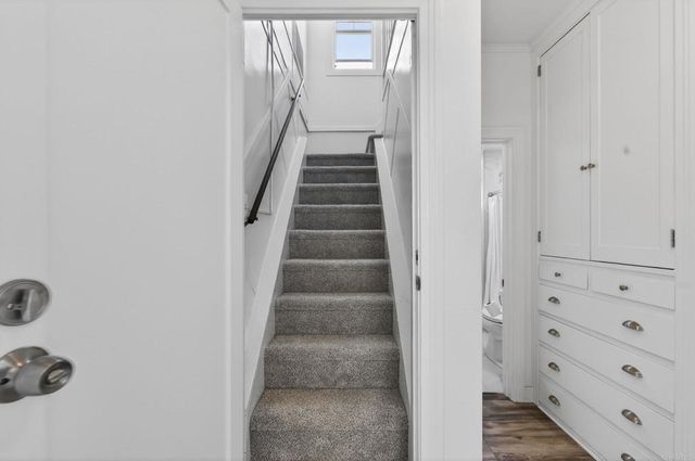 3811 Boyce Avenue, Los Angeles, CA 90039