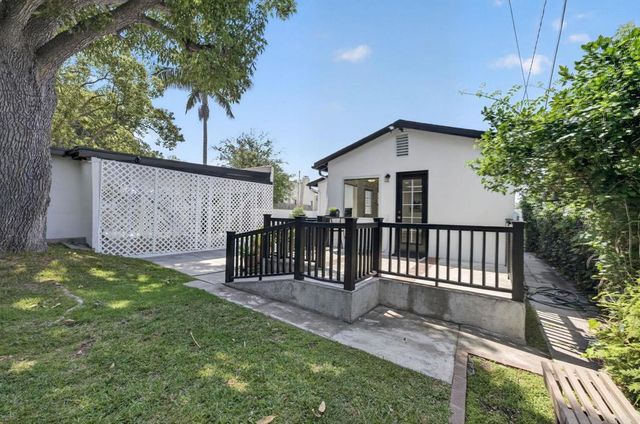 3811 Boyce Avenue, Los Angeles, CA 90039