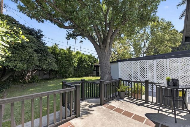 3811 Boyce Avenue, Los Angeles, CA 90039