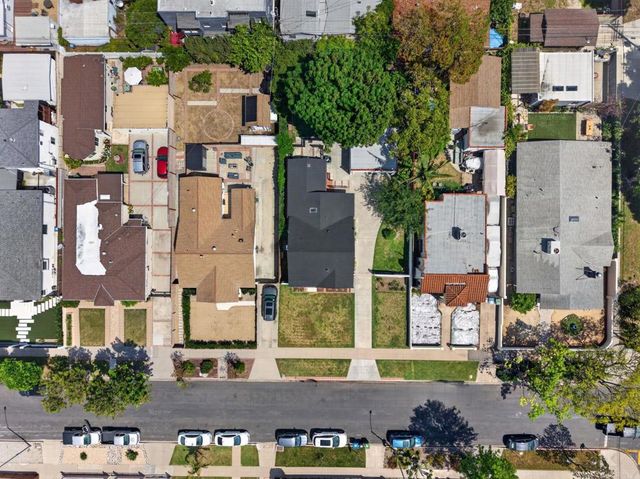 3811 Boyce Avenue, Los Angeles, CA 90039