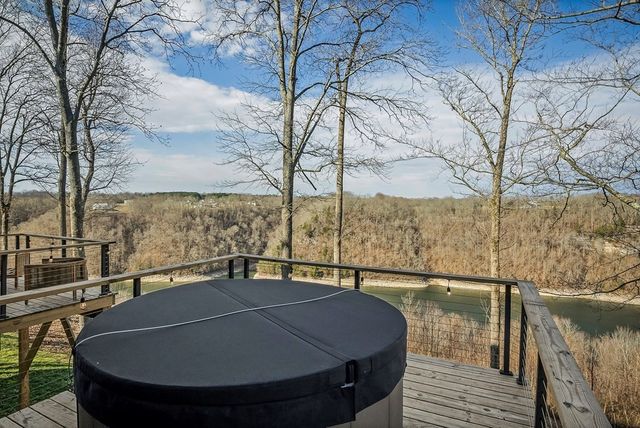 1171 Hutchins Bend Rd, W, Sparta, TN 38583