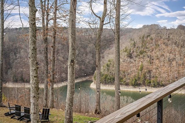 1171 Hutchins Bend Rd, W, Sparta, TN 38583