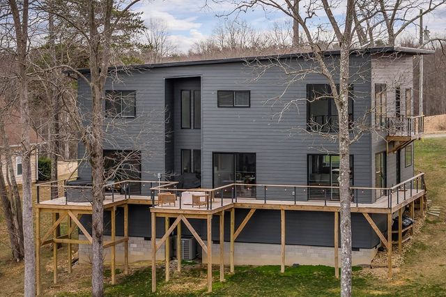 1171 Hutchins Bend Rd, W, Sparta, TN 38583