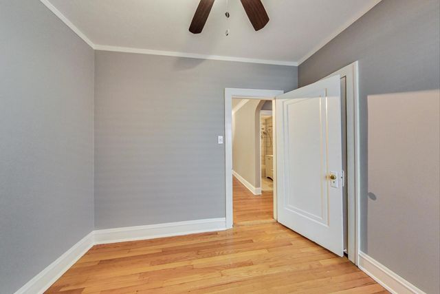 1521 W Nelson Street, Chicago, IL 60657