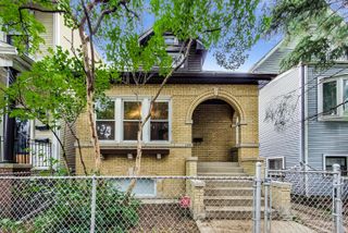 1521 W Nelson Street, Chicago, IL 60657