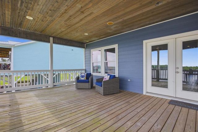 406 N Riverside Court, Hackberry, LA 70645