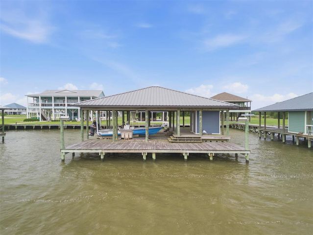 406 N Riverside Court, Hackberry, LA 70645
