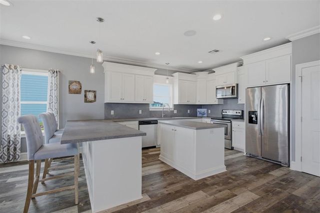 406 N Riverside Court, Hackberry, LA 70645