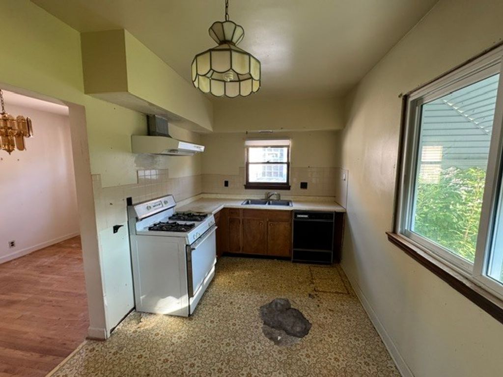2443 N New England Avenue, Chicago, IL 60707 — photo 3