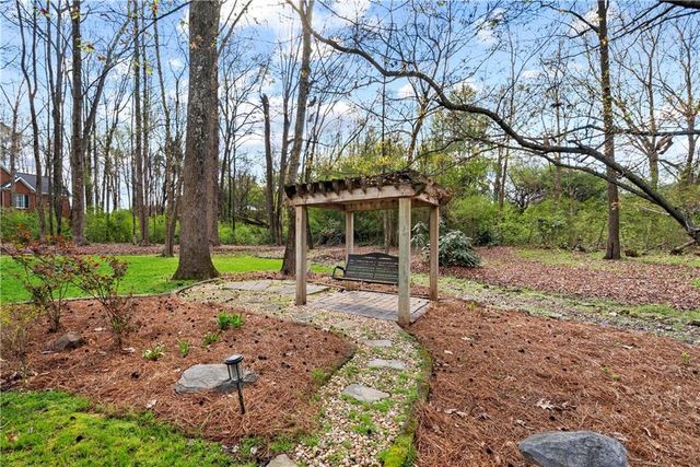 153 York Place, Calhoun, GA 30701