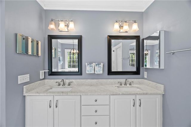 153 York Place, Calhoun, GA 30701