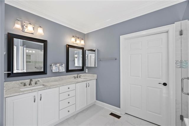 153 York Place, Calhoun, GA 30701