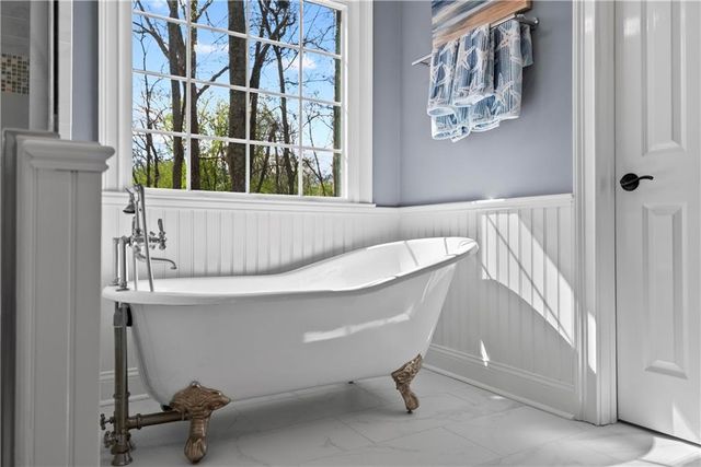 153 York Place, Calhoun, GA 30701