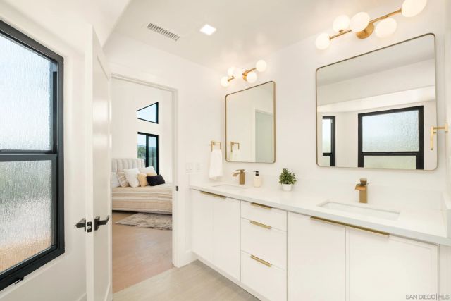 15032 Heath Dr, Poway, CA 92064