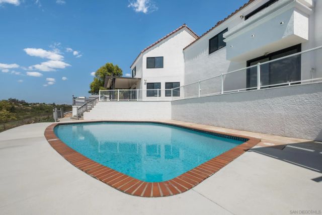 15032 Heath Dr, Poway, CA 92064